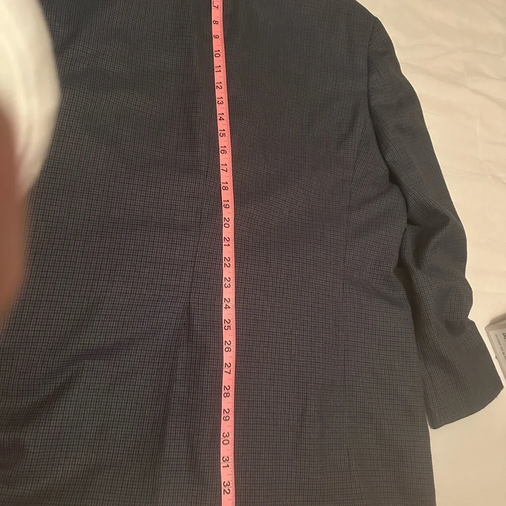 Chaps 48L Sport Coat Navy Blue Plaid Poly‎ Blend Two Button Lined.